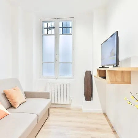 Charming - 2p - Eiffel Tower