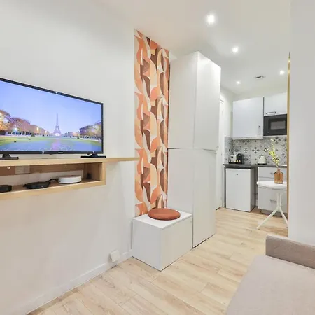 Apartment Charming - 2p - Eiffel Tower *