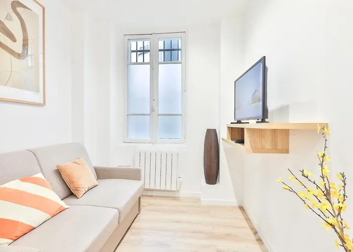 Charming - 2p - Eiffel Tower